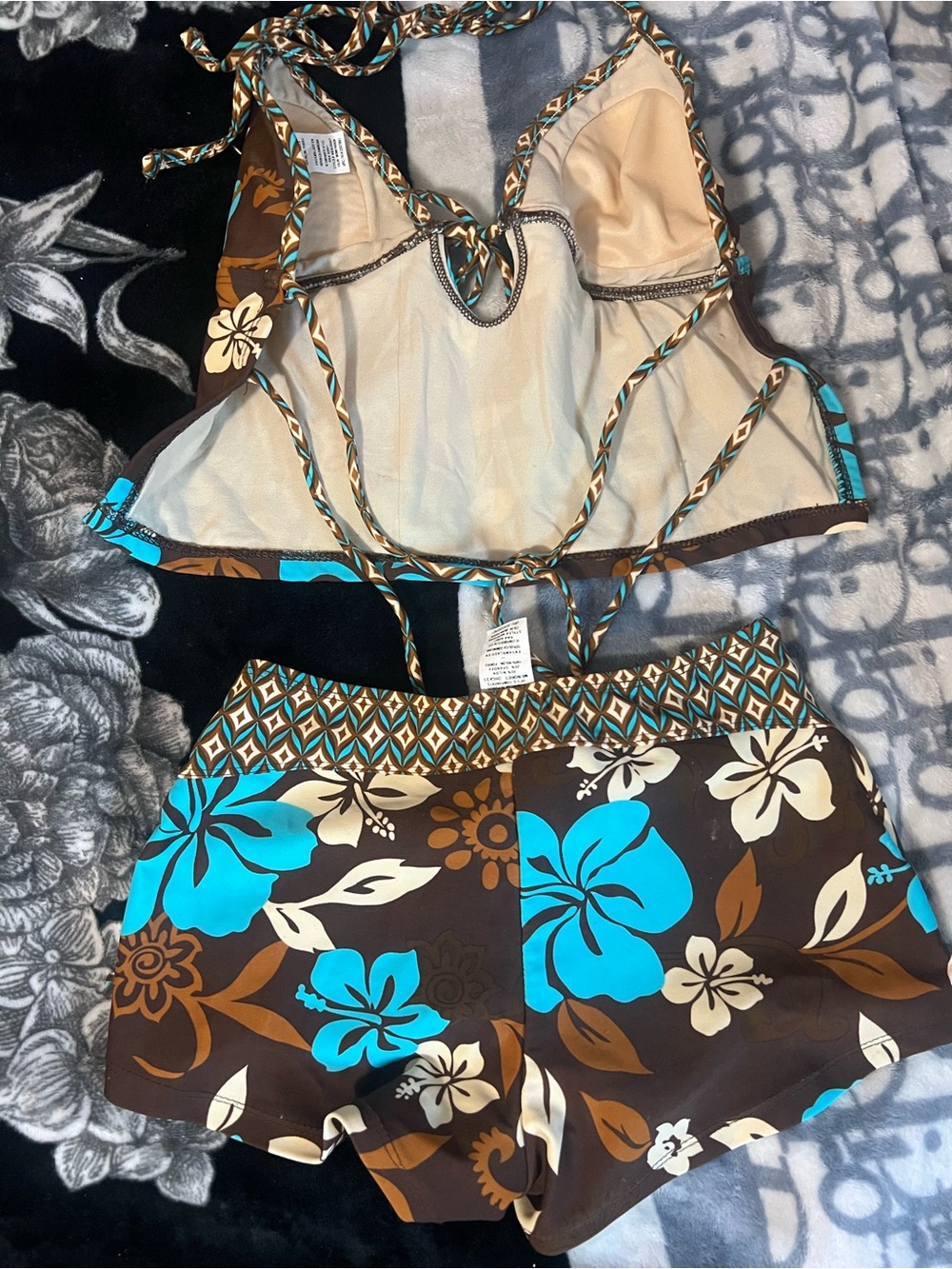 2000s No Boundaries Two-Piece Floral Swim Set - Picture 2 of 4